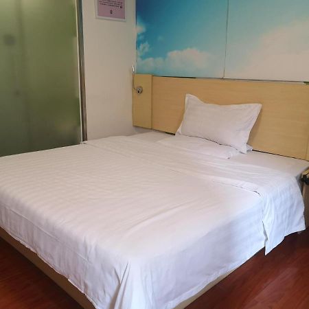 7Days Inn Foshan Dongfang Square Walmart Exterior foto