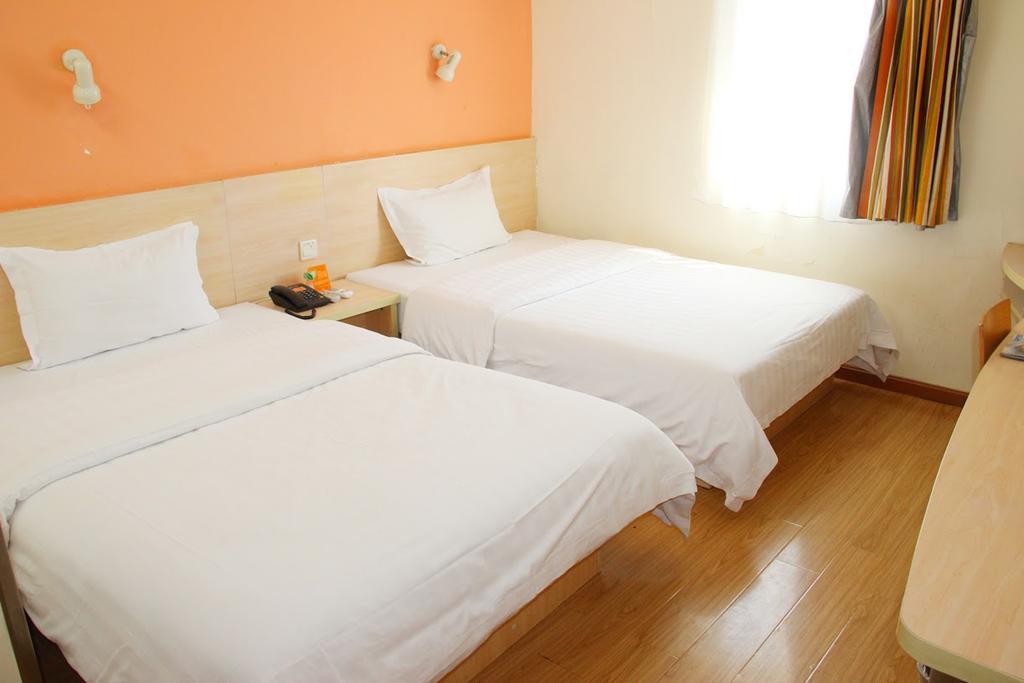 7Days Inn Foshan Dongfang Square Walmart Exterior foto
