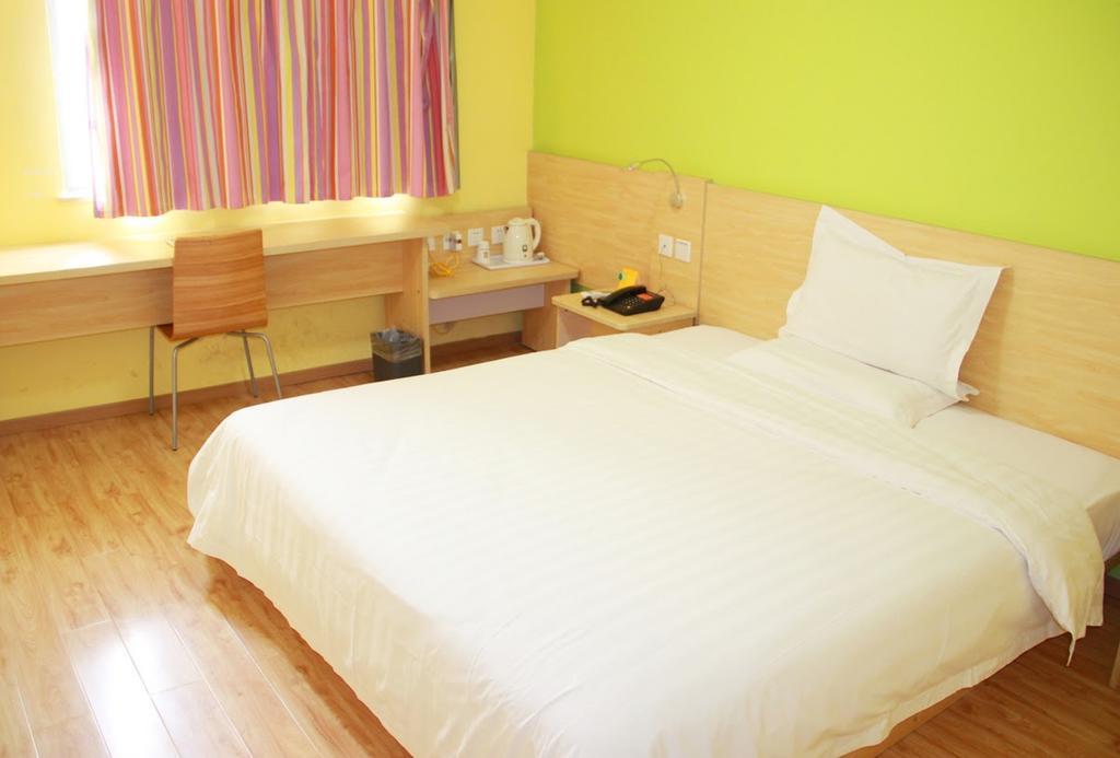 7Days Inn Foshan Dongfang Square Walmart Exterior foto